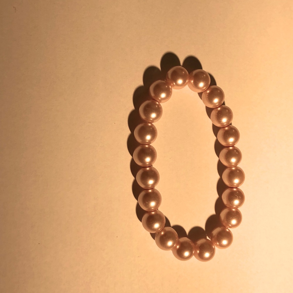2/$8 OR 3/$10faux pink pearl bracelet